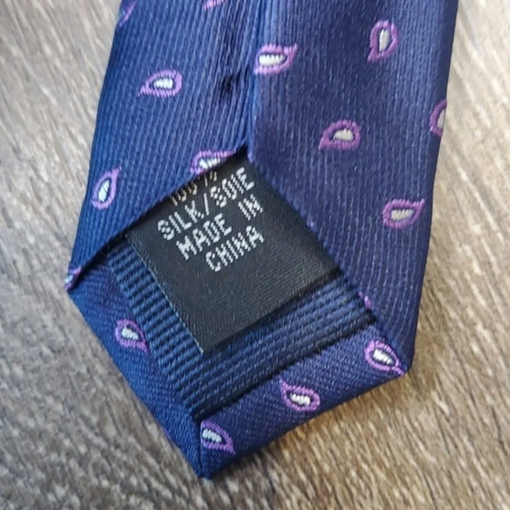 Michael‎ Kors Purple Paisley Tie